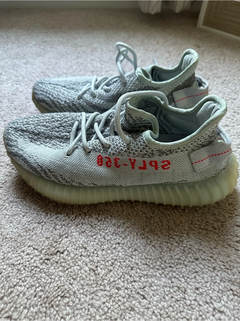 Yeezy Boost 350 V2 Grey zebra Stripe Sneakers Men’s size 6.5 women’s size 8
